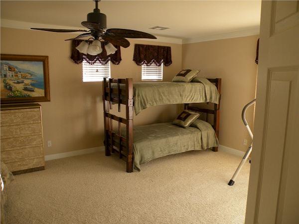 Large Upstairs Bunk Bedroom