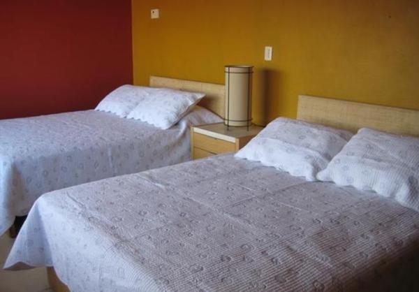 Guest Bedroom w Private Bath