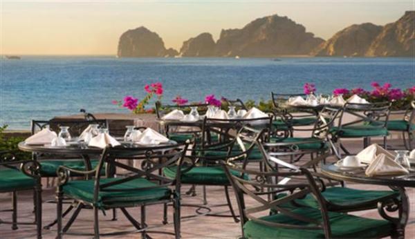 Restaurant with Sea View