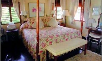 Old Fort Bay, St. Ann, Vacation Rental House