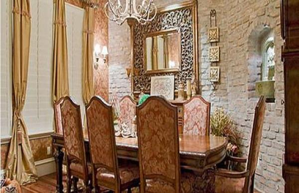 Gourmet Kitchen (view from cooking area)