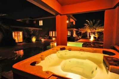 Outdoor jacuzzi tub