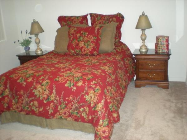 Queen Bedroom