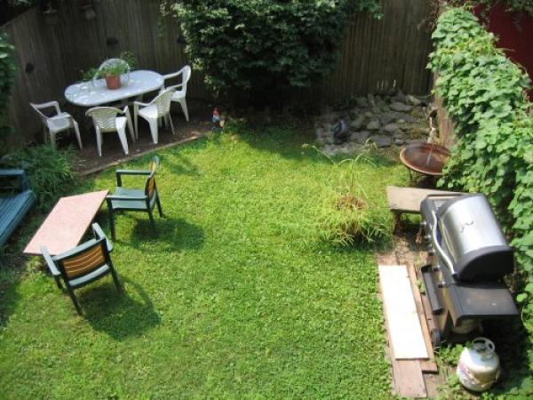 Garden with BBQ Grill