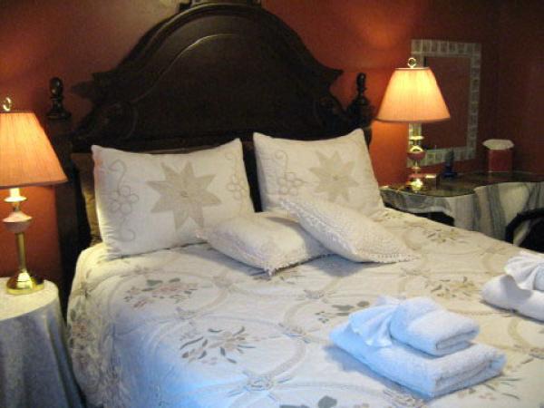 Main Floor Suite - Second Bedroom 