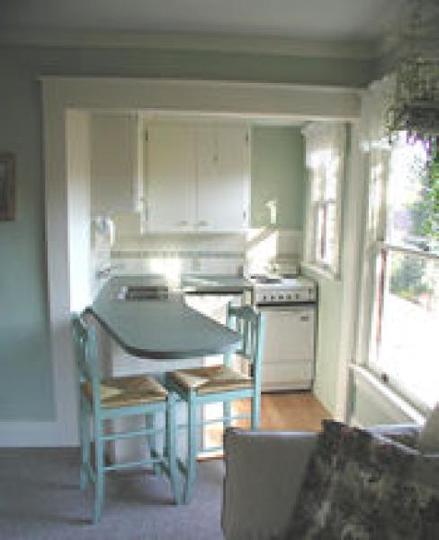 Garden Suite's Kitchenette