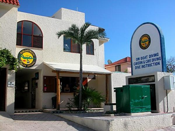 Dive center