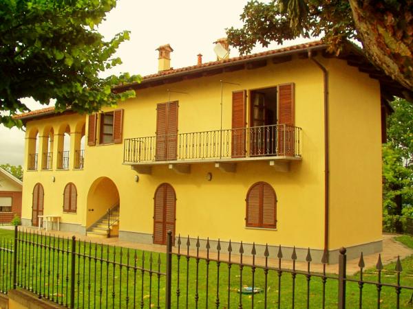 La Morra, Piedmont, Vacation Rental Farmhouse