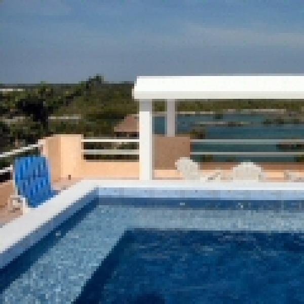 Heated rooftop pool overlooking the lagoon