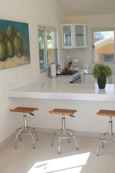 Kitchen with Breakfast Bar