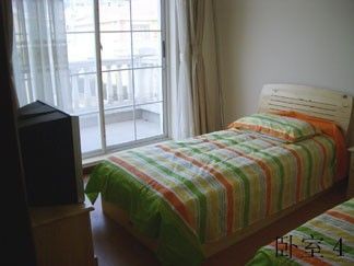 Beijing vacation rental twin bedroom 4