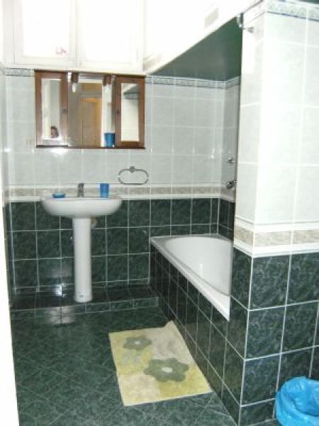 Full Bath View