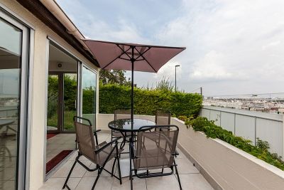 Paris Bella Vista  terrace