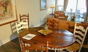 Shawnigan Lake, British Columbia, Vacation Rental Condo