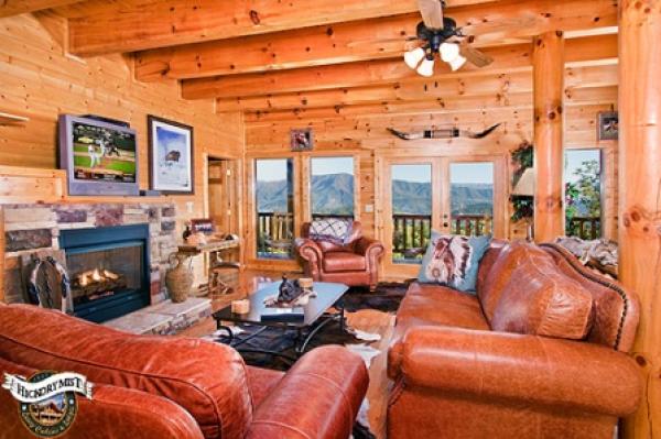 Cozy Leather Sofa in the Living Room