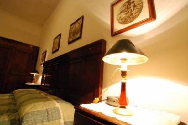 Bedroom with Lamp Table