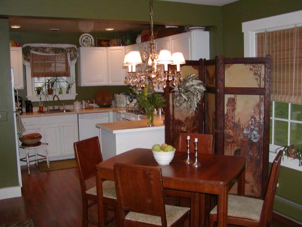 Dining/Kitchen
