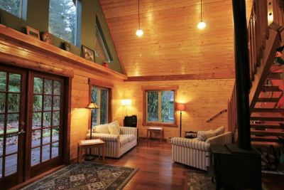 Glacier Springs Cabin 21 living room