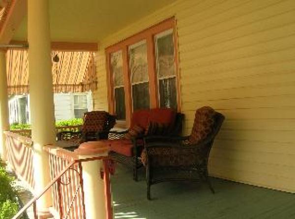Outer Sitting Area