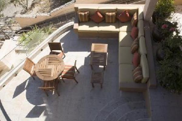 Outside Sitting Area