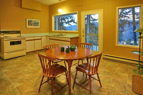 kitchen & Dinning Area