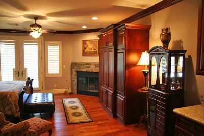 Master suite with fireplace, wet bar, entertainment centre, jacuzzi and patio