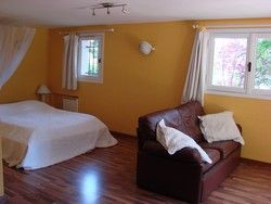 Bedroom (close to the swimming pool)