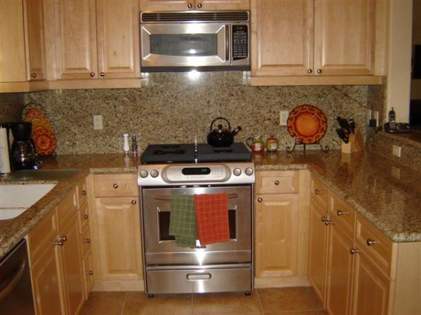 Town Home Kitchen