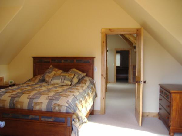 2nd bedroom with private deck