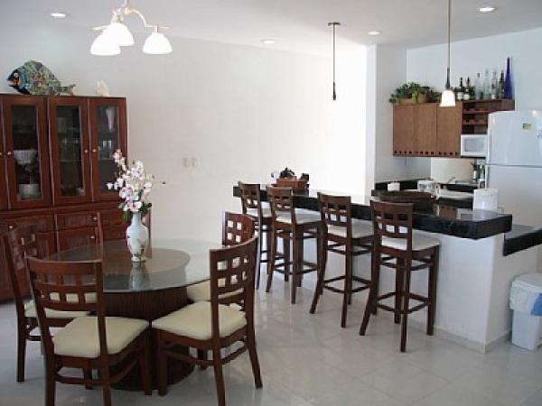 Dining & Kitchen