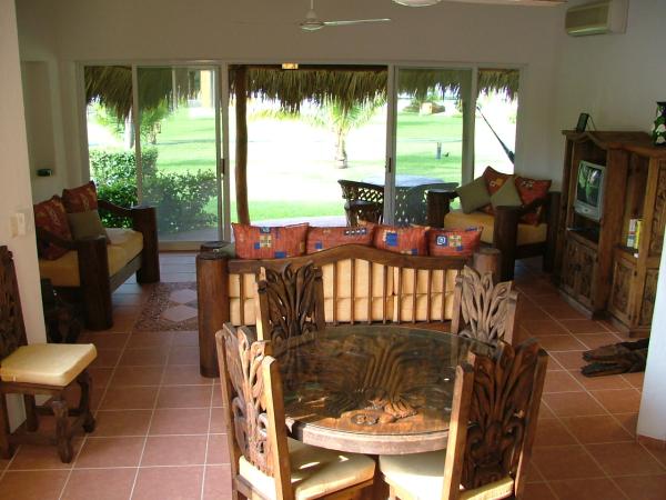 Living & Dining Area