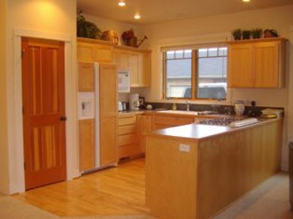 Spacious fully equipped kitchen