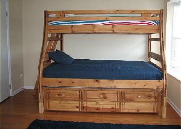 Bedroom 1 - Bunk Room 