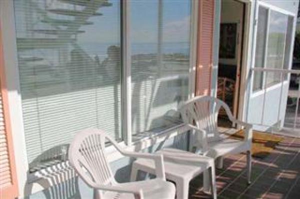 Capitola Dreamin' Seating Outside 