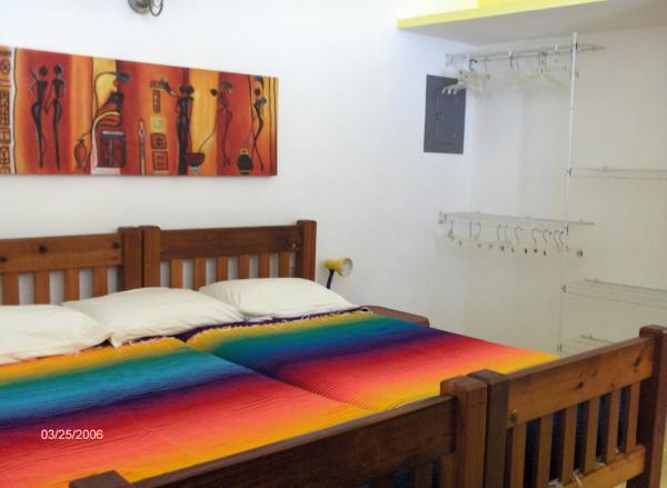 European kingsize or 2 singles in Amarillo suite