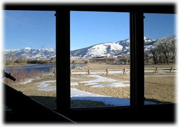 Views of the Absaroka mountains