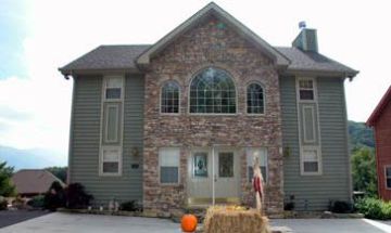 Gatlinburg, Tennessee, Vacation Rental Cabin