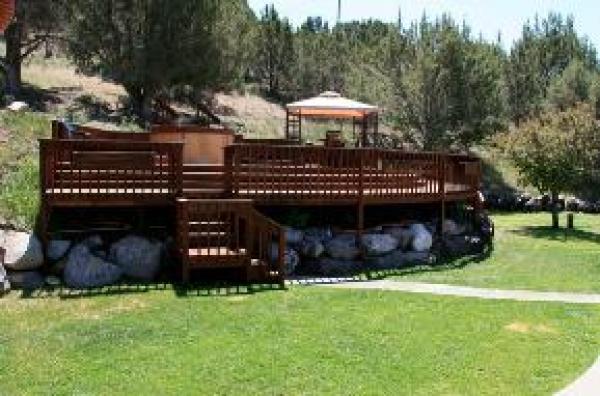 Pack Patio with Jacuzzi and BBQ