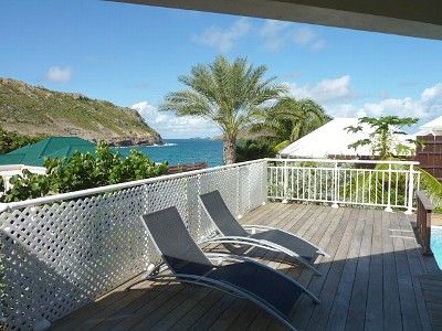 Balcony overlooking the sea