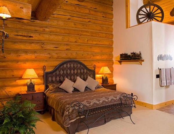 Master Suite 1, like MS #2, both upper level