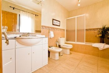 Master bed Ensuite