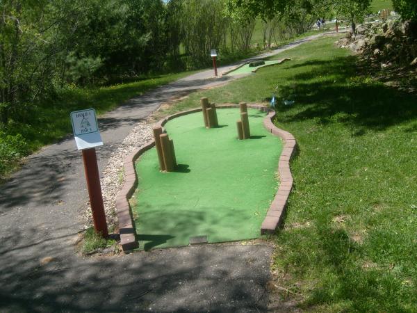 Mini Golf-tee off