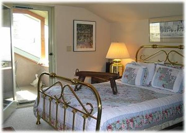 Upstairs bedroom 
