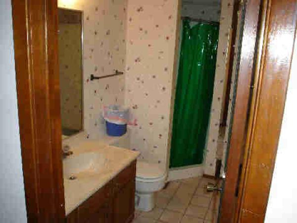 En-Suite Guest Bathroom