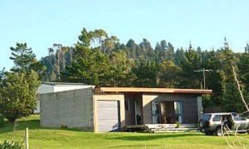 Rings Beach, Coromandel , Vacation Rental House