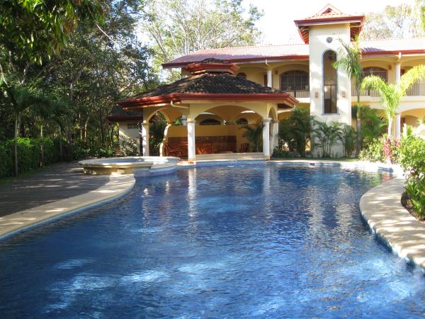 Fantastic Pool