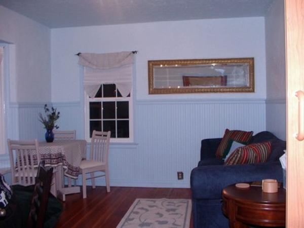 Bay Window Blue Room, view Zen Garden