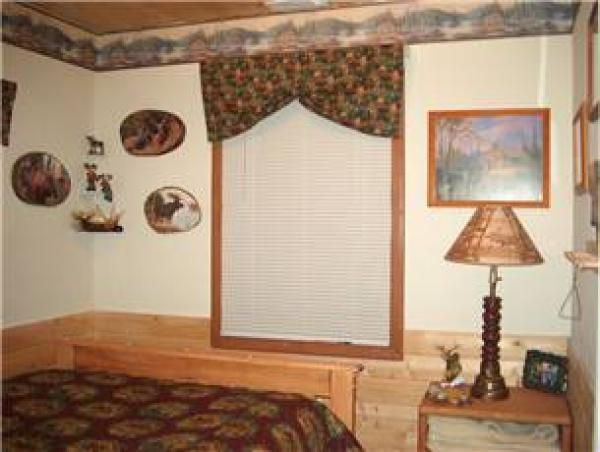Bedroom 2 - 