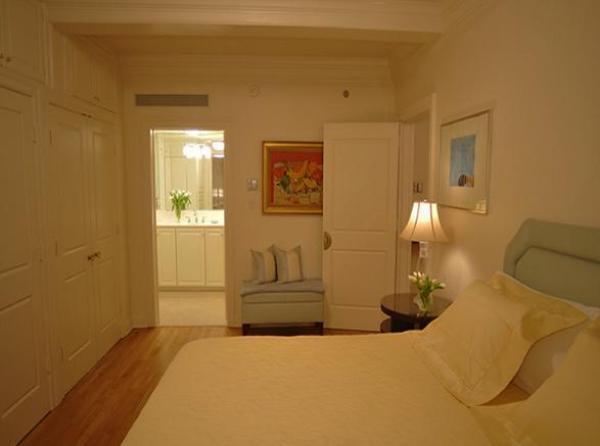 In 2nd Bedroom 2 Single Beds