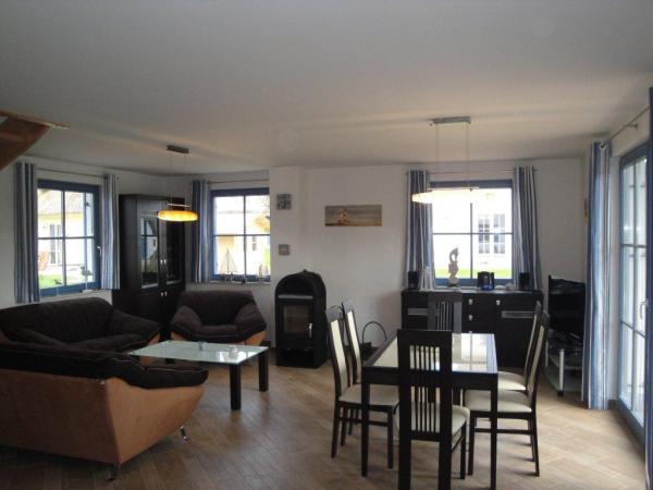 Living Room with Dinning Area